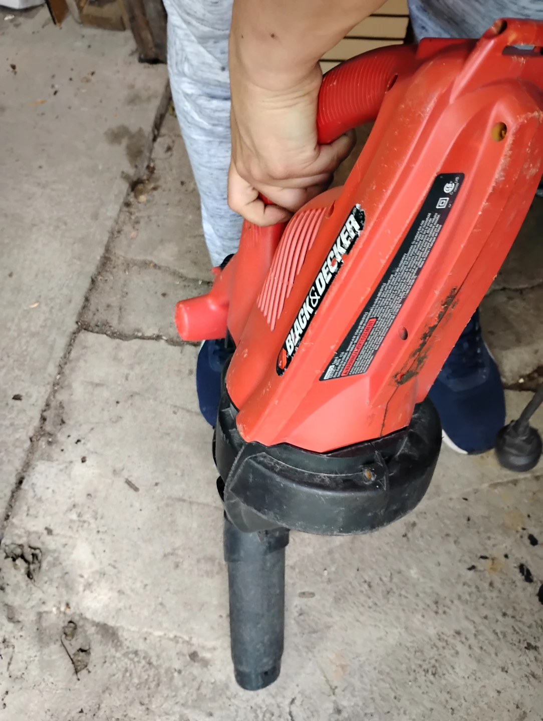 Black & Decker Electric Leaf Blower - photo 5