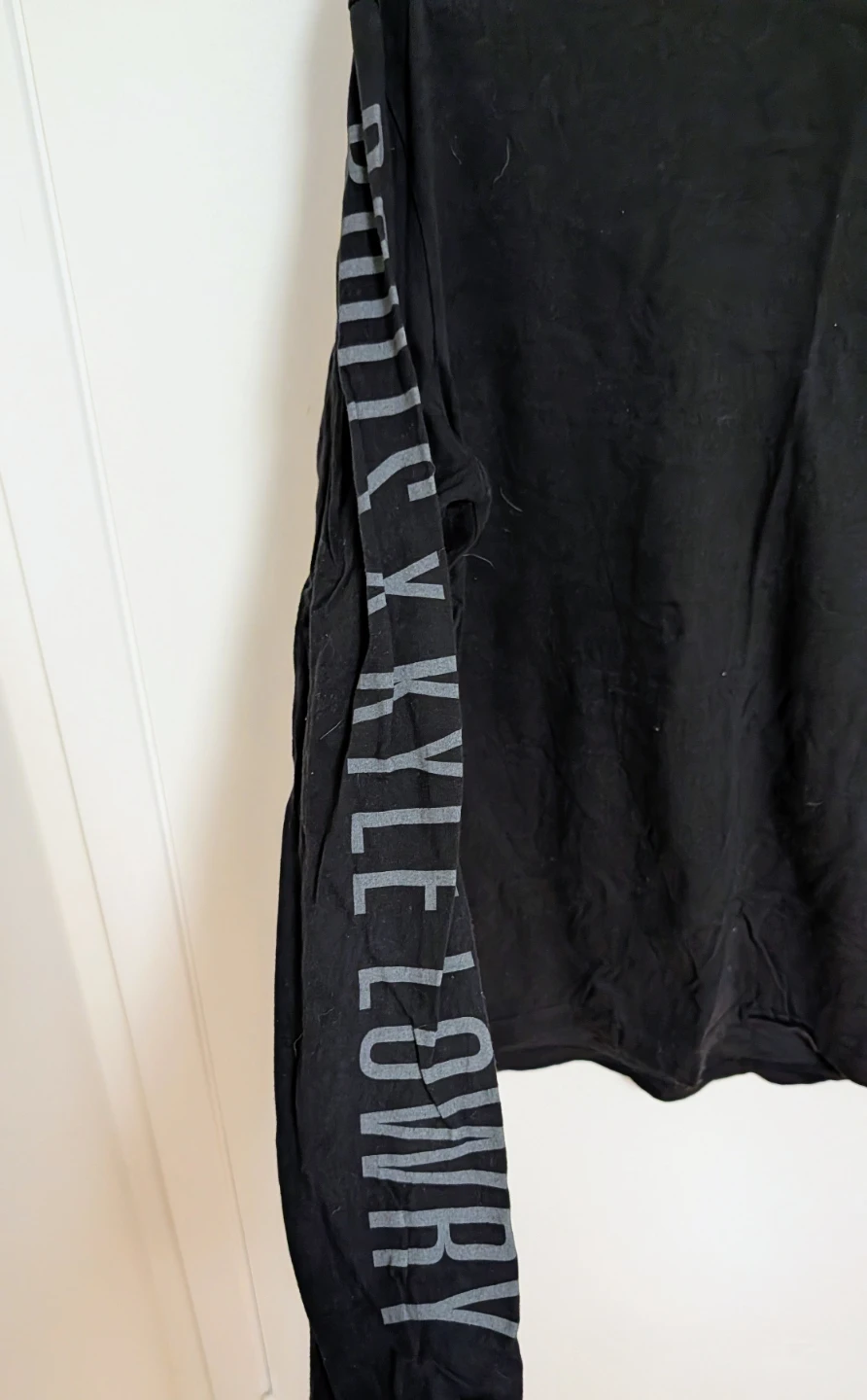 Roots x Kyle Lowry Black Long Sleeve Shirt - Men's Medium - photo 2