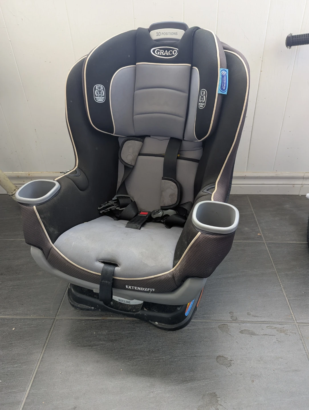 Graco Extend2Fit Convertible Car Seat