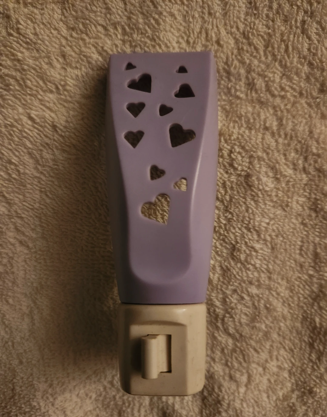 HEARTS NEW NIGHT LIGHT, PURPLE WHITE PLUG IN