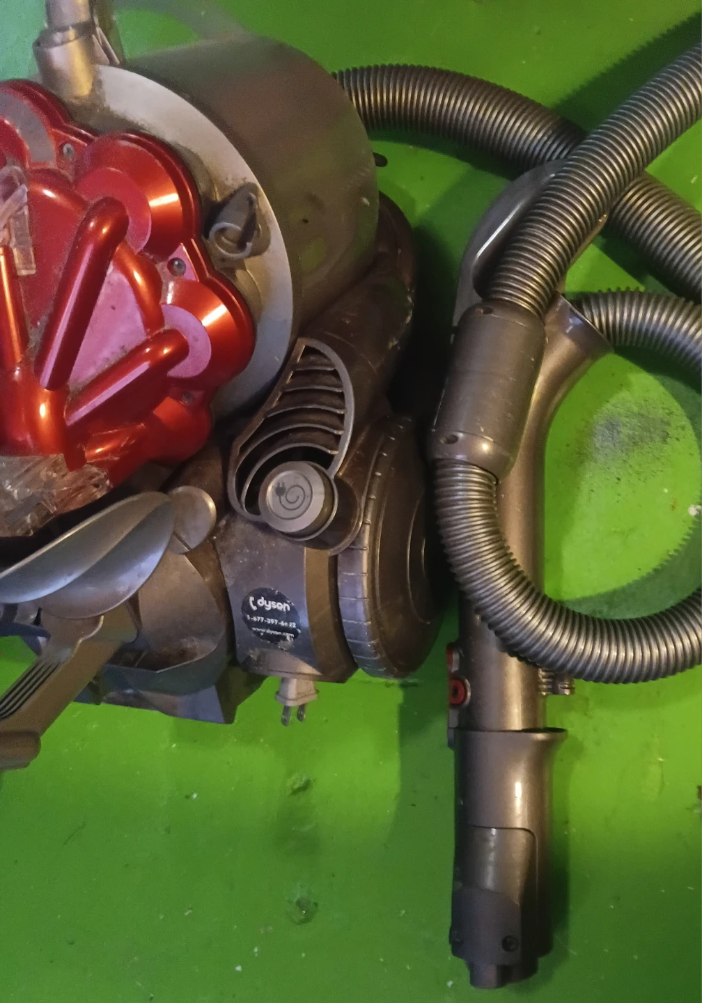 Dyson Ball Vacuum Cleaner - photo 3