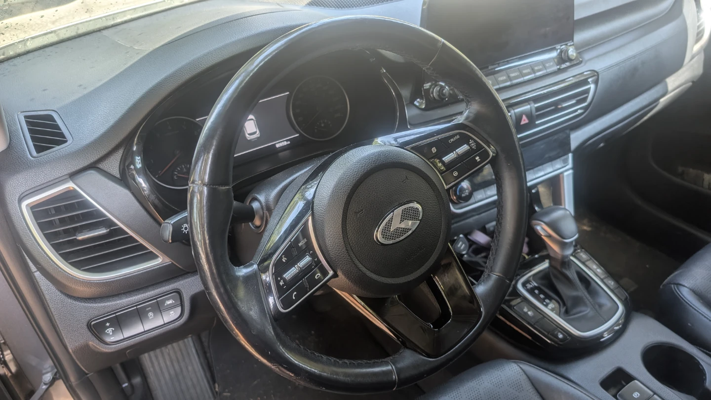 2021Kia Seltos EX AWD like new!!! No accidents - photo 2