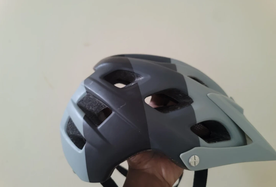 Biking Helmet for Sale - photo 3