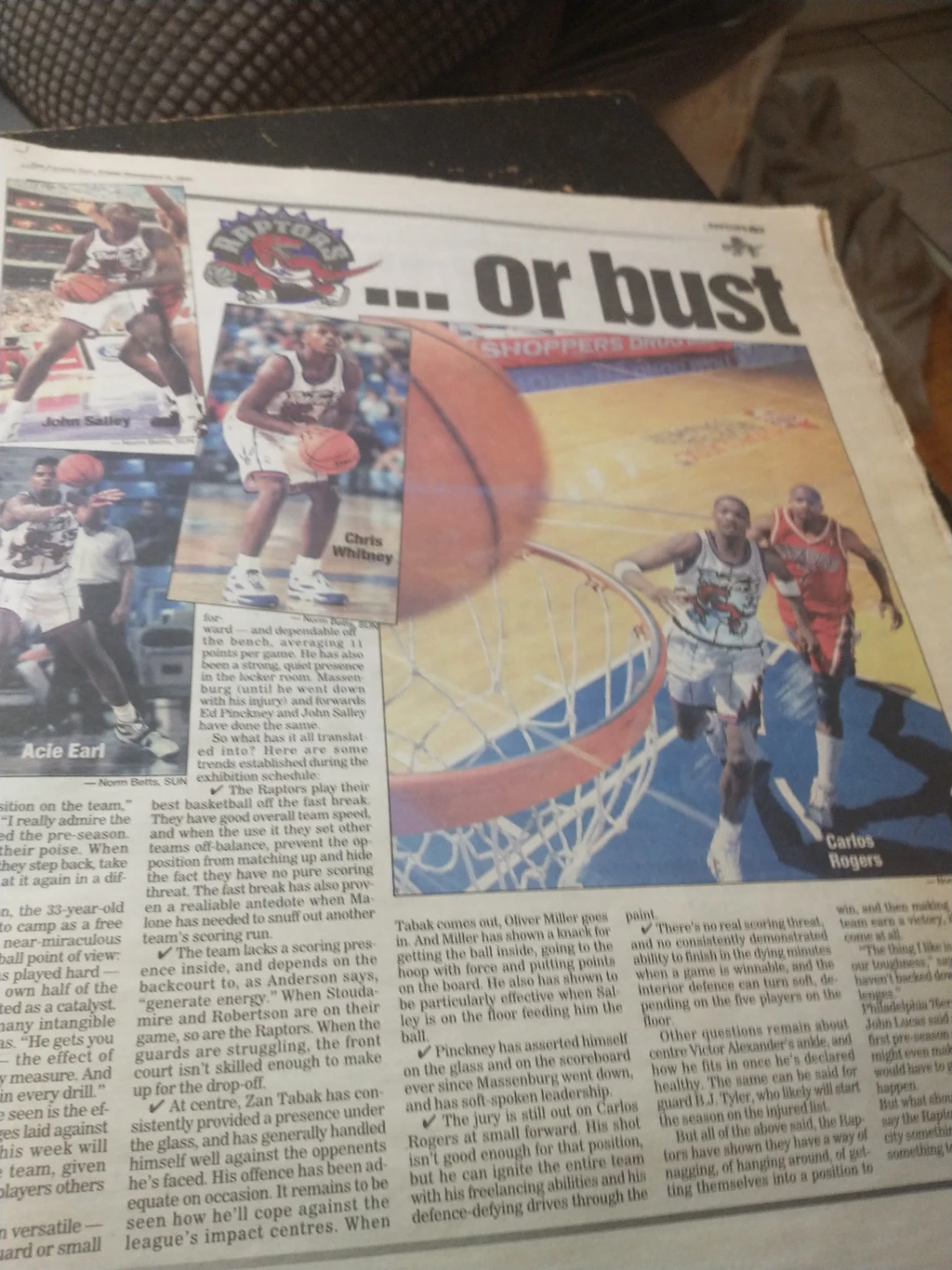 Rare 1995-96Toronto Raptors Inaugural Season Souvenir Edition - photo 3