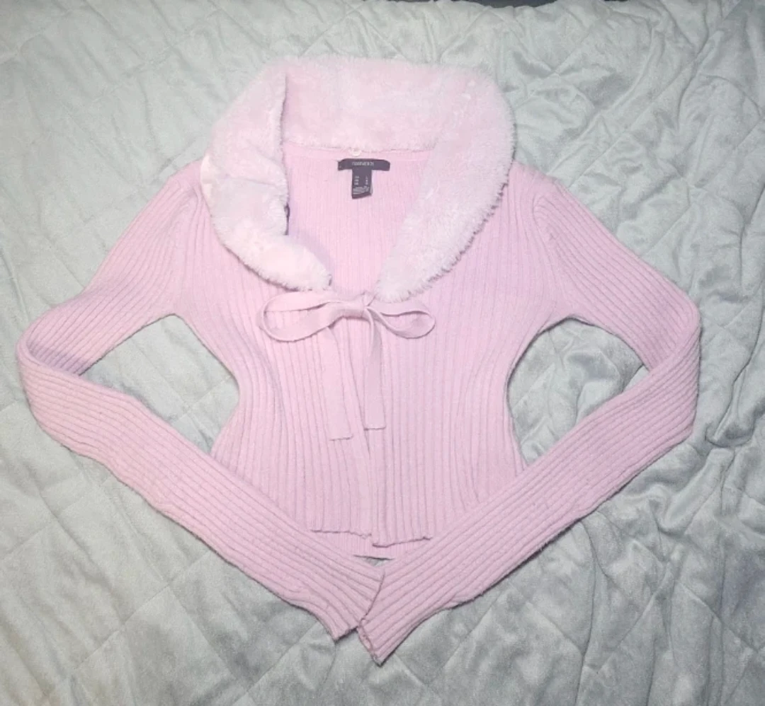 Pink Ribbed Cardigan with Fur Collar
