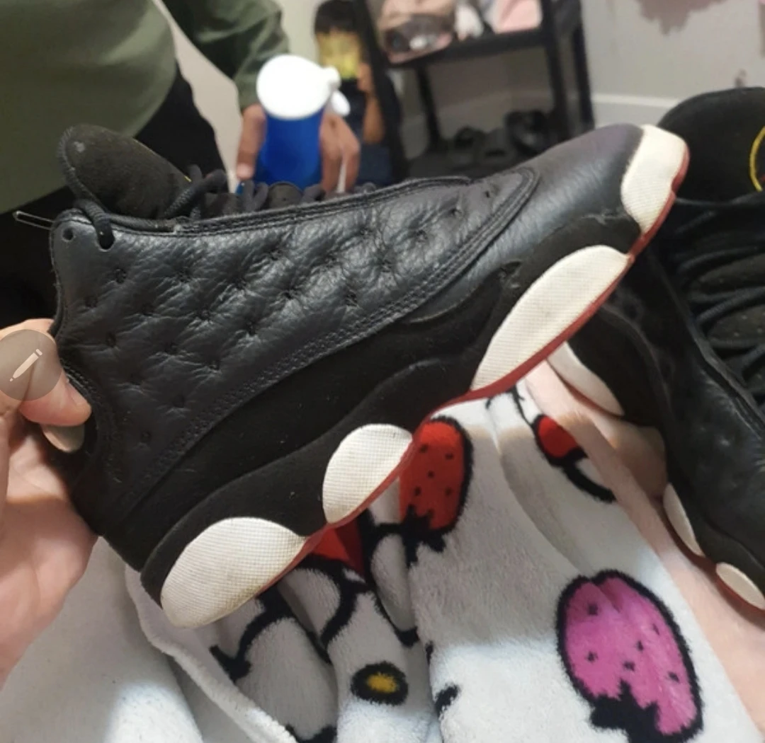 Air Jordan 13 Black Red - photo 3
