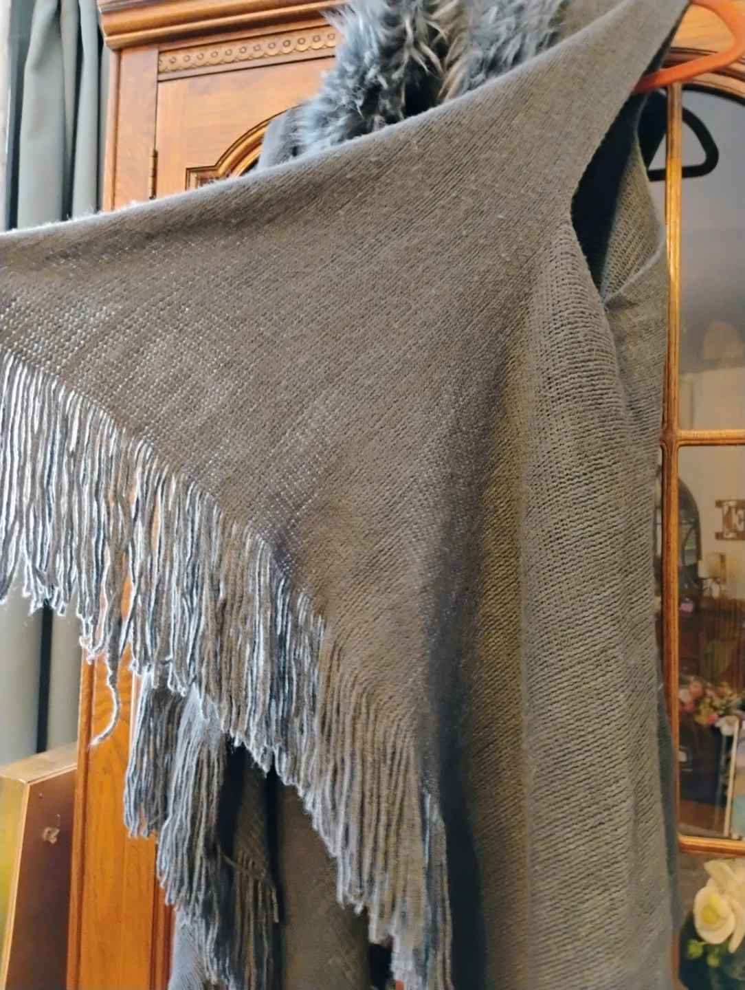 Gray Knit Poncho Vest with Faux Fur Collar - photo 3