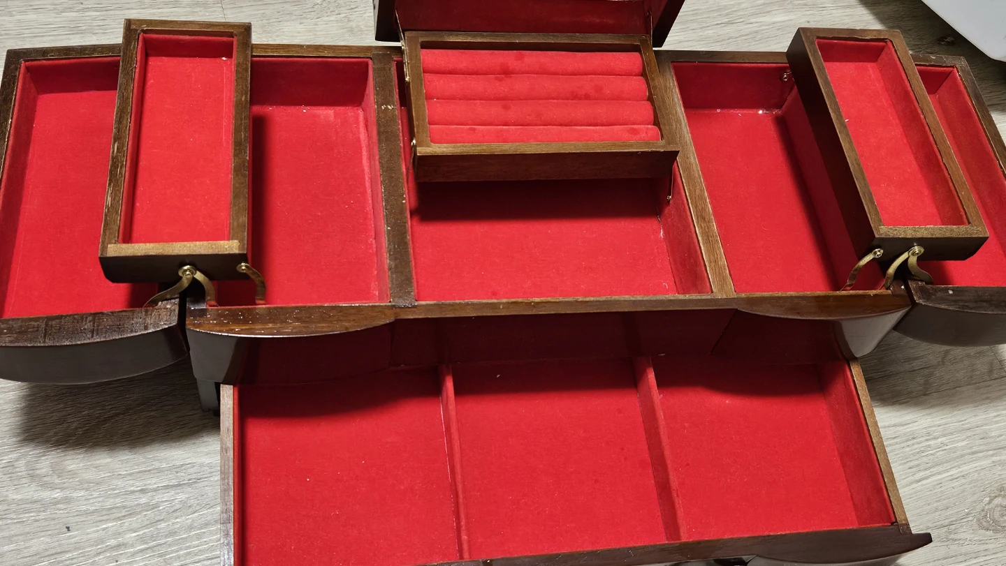 Wooden Jewellery Box with Mirror - photo 2