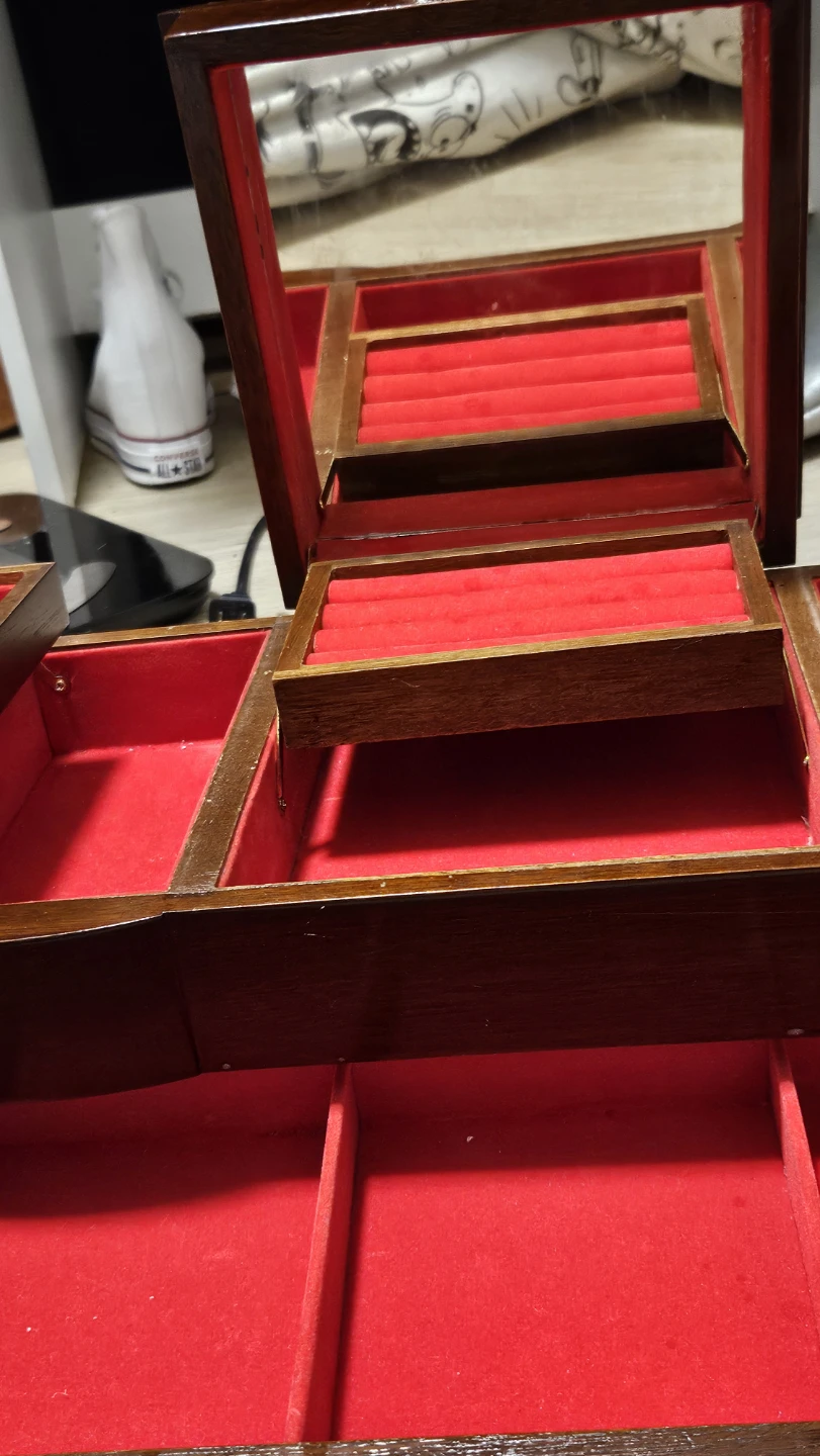 Wooden Jewellery Box with Mirror - photo 3