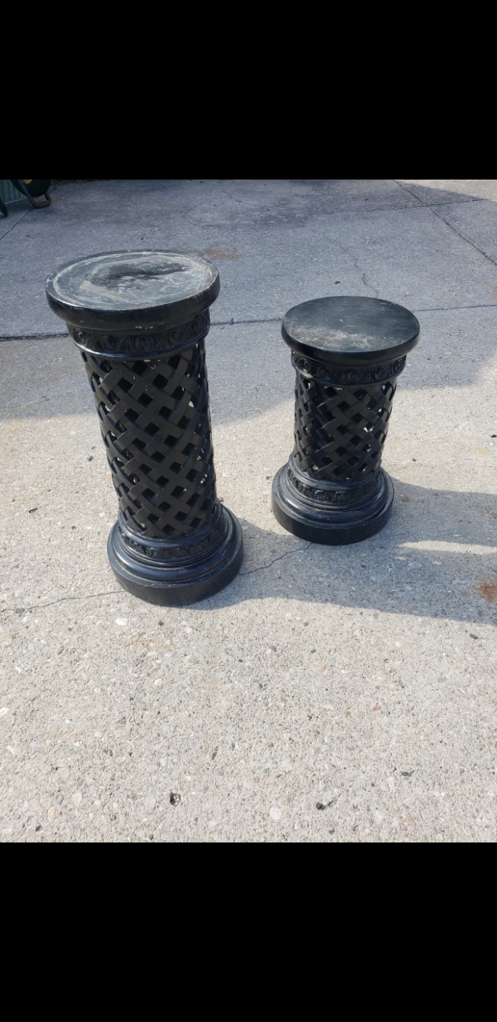 Set of 2 Black Decorative Pedestal Stands