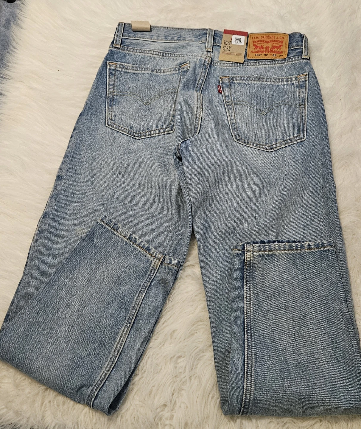 Levi's Men's 550 '92 Jeans Size 31x32 - photo 4