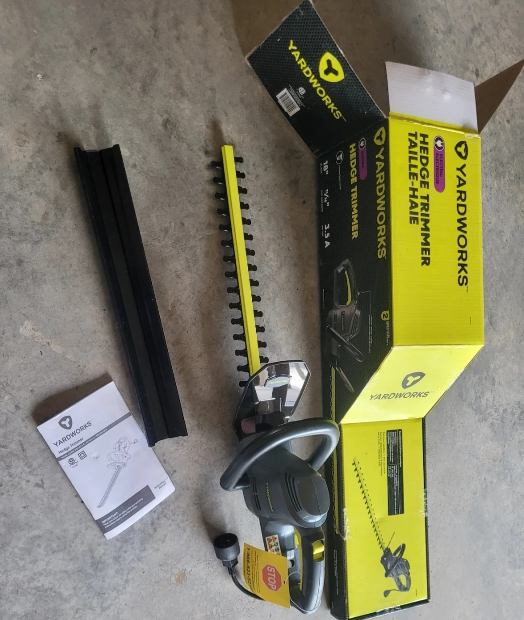 Yardworks Electric Hedge Trimmer - 18" Blade