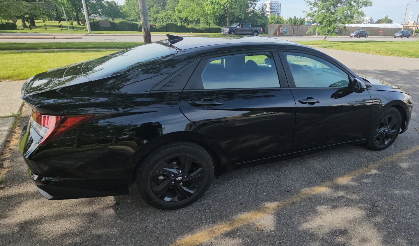 2022 Hyundai Elantra Preferred — Sunroof & Tech Package - photo 3