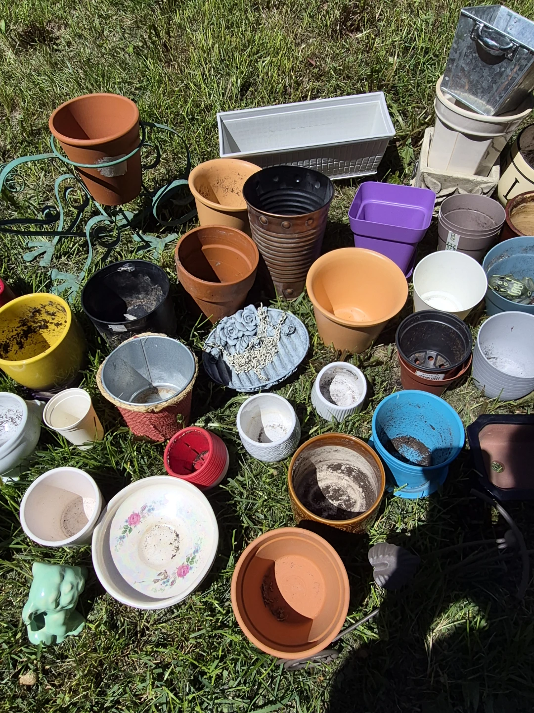 Lot Of Plant Pots - photo 3