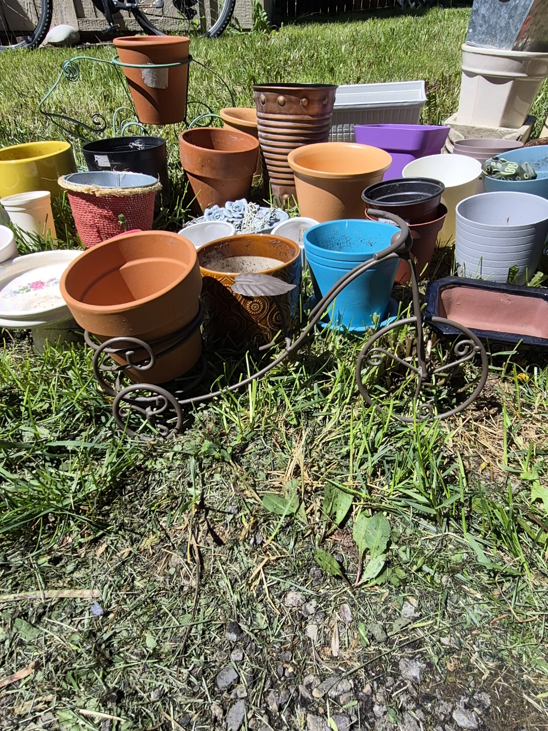 Lot Of Plant Pots - photo 5