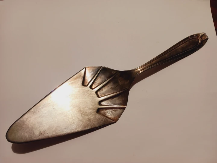 NEIMAN MARCUS ITALY Silver Plated Cake Server - photo 2