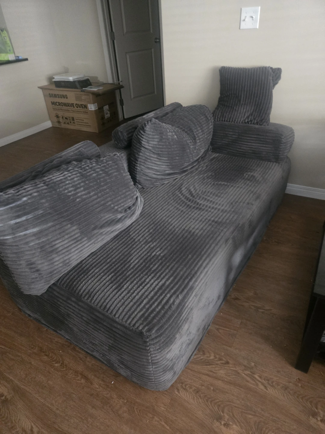 Boneless couch set of 2
