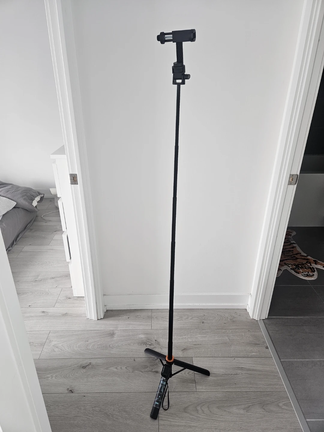 EUCOS Selfie Stick Tripod - photo 4