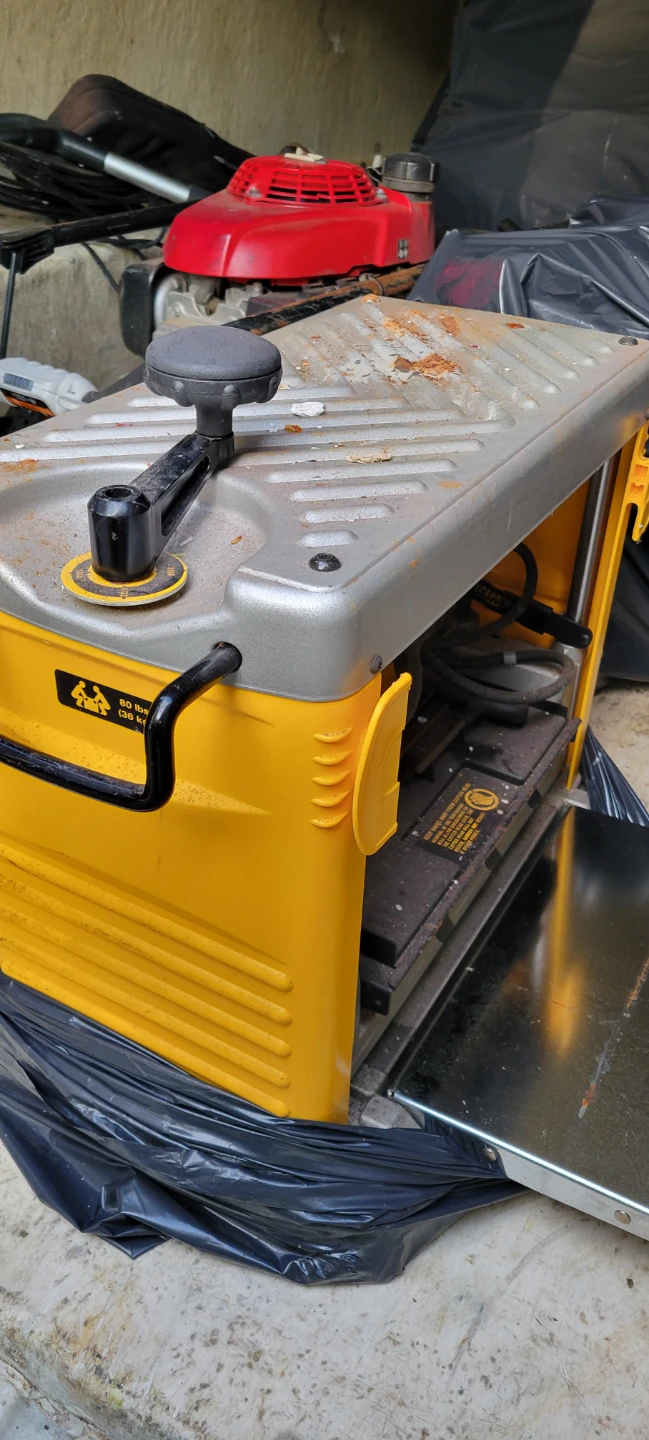 Dewalt wood planer
