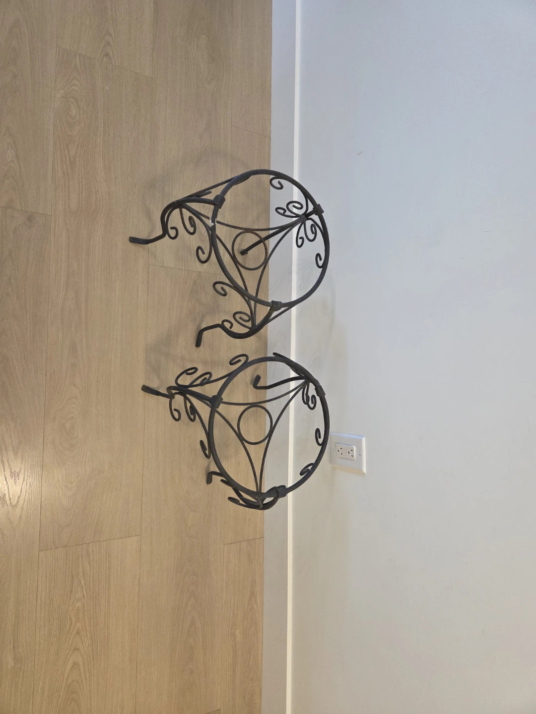 Set of 2 Metal Plant Stands