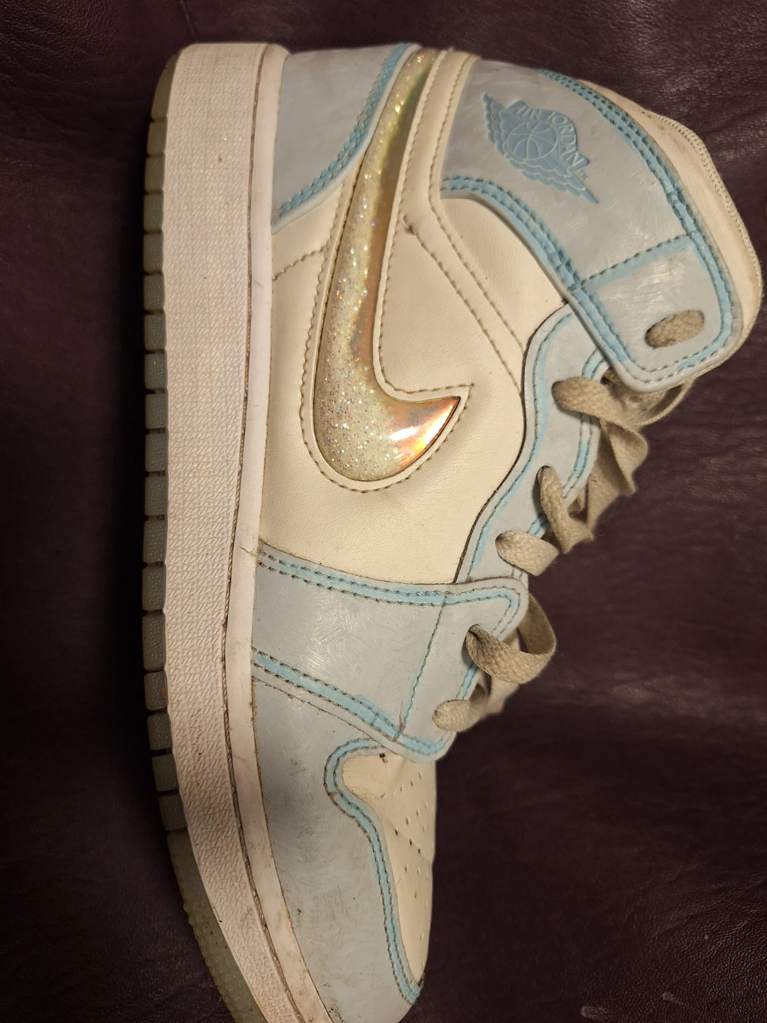 Air Jordan 1 Mid SE (GS) Youth Size 6Y