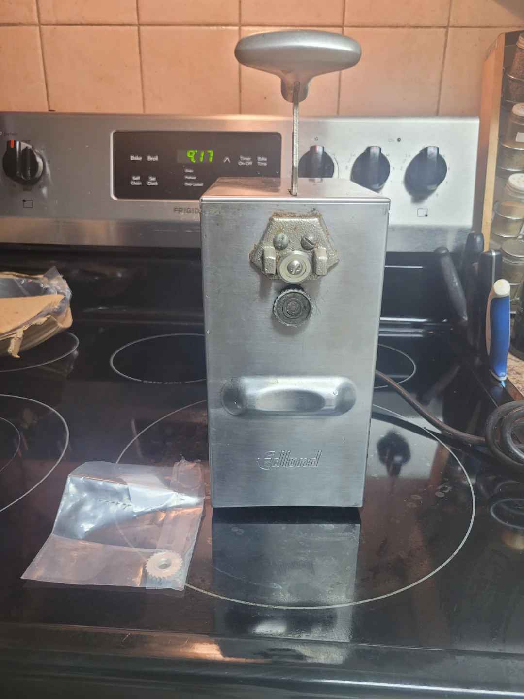 Commercial Industrial Edlund Electric Can Opener Model 266
