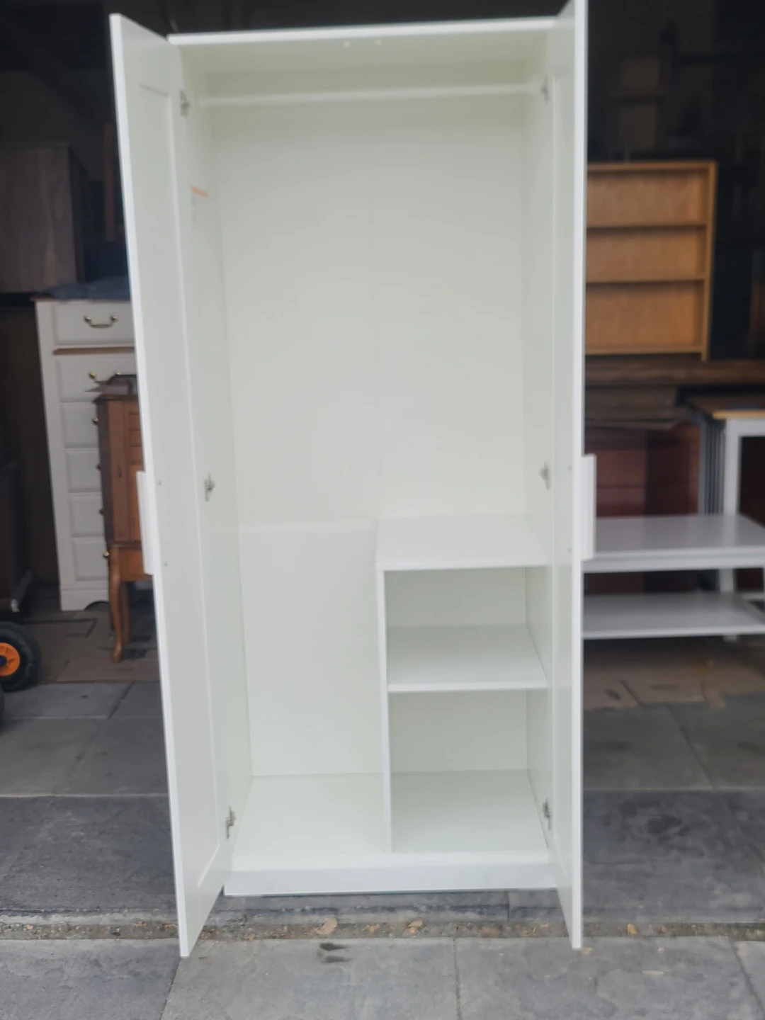 White 2-Door Wardrobe with Shelves - photo 4