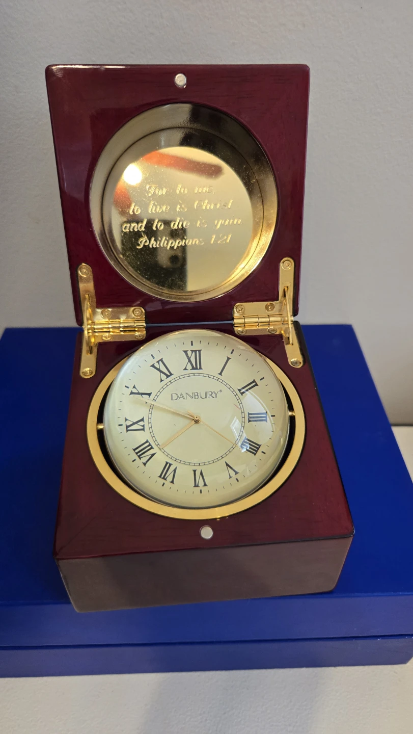 Vintage Danbury Desk Analog Clock Ball & Globe Wood Case 4.5 x 4 - photo 2