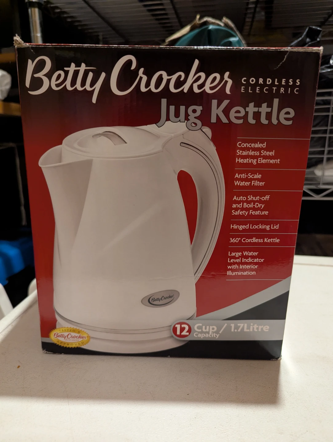 Brand New Betty Crocker Kettle
