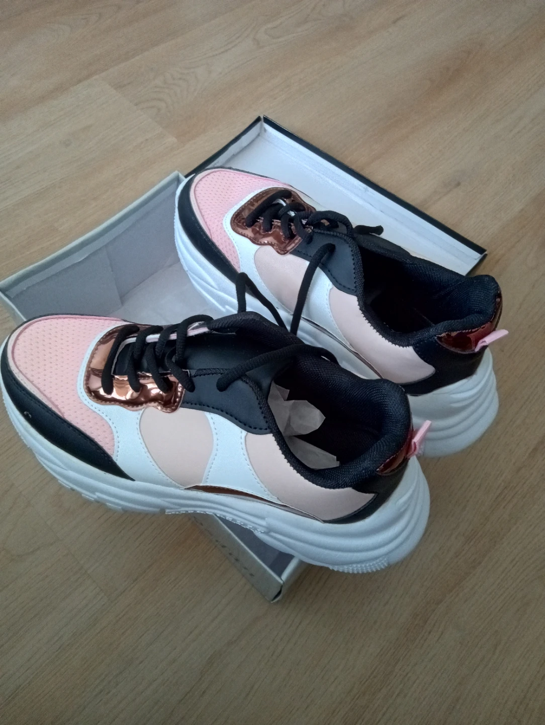 New Pink/Wht Chunky Sneakers $30, sz 40 - photo 2