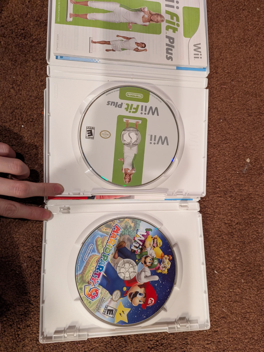 Nintendo Wii Fit Plus and Mario Party 9 Game Bundle - photo 2