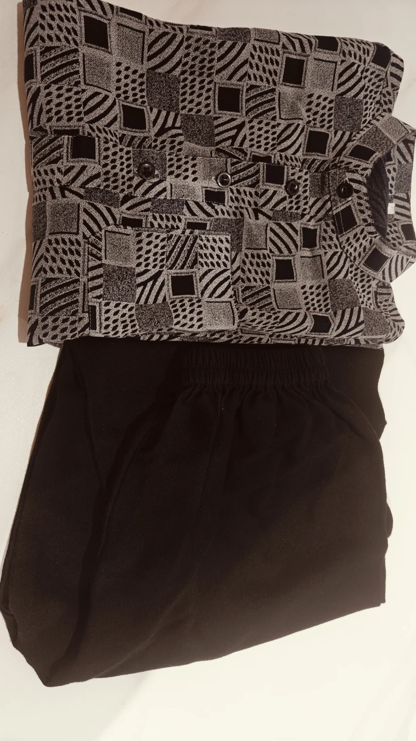 Boy's kurta suit ( must go on Monday 11 July) - photo 2