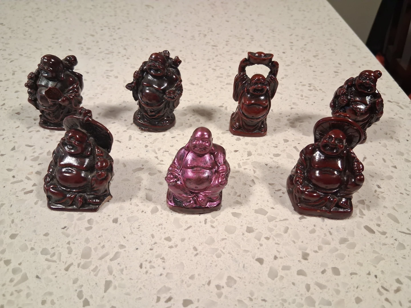 7 little buddahs