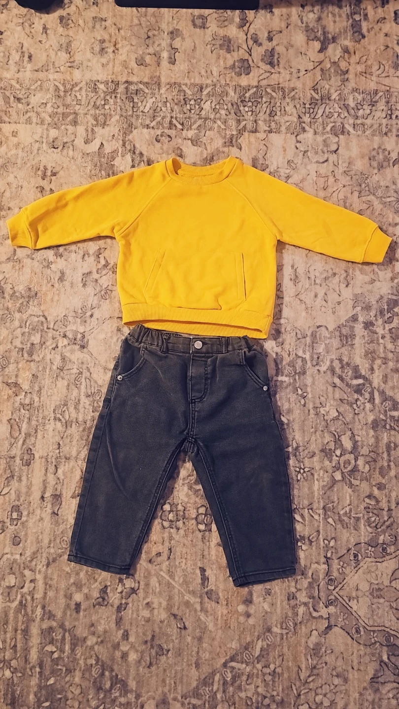 Zara Yellow Pullover Sweatshirt and Grey Jeans Set
