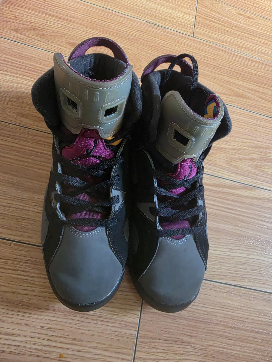 Air Jordan retro youth size 3