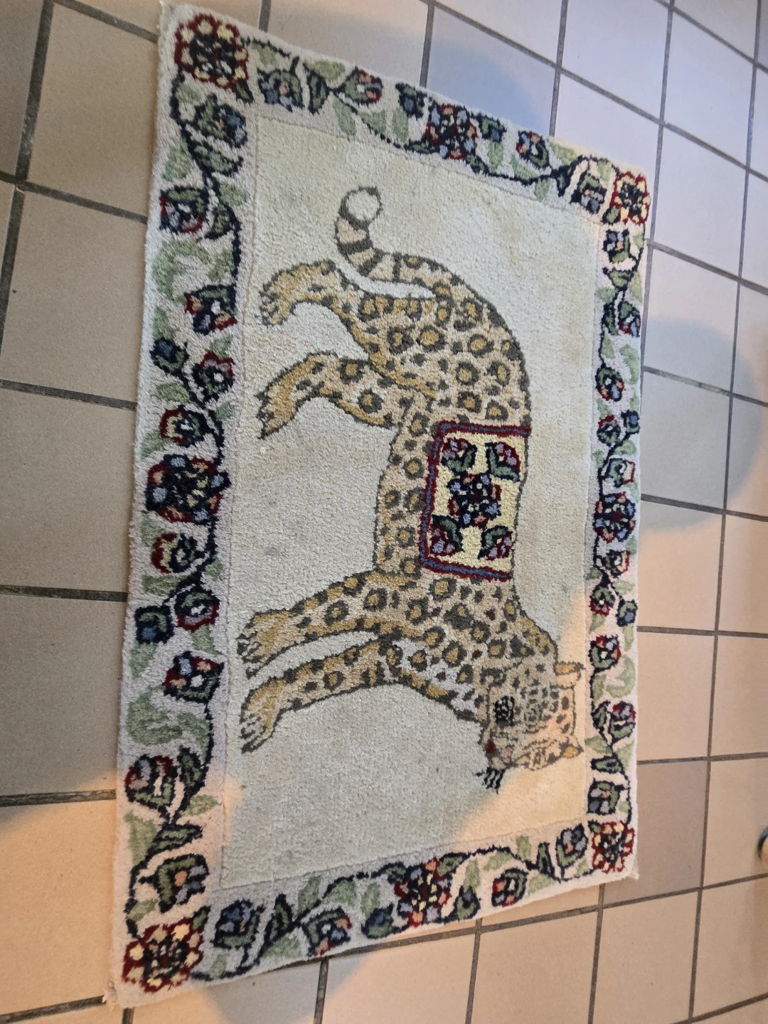 Handcrafted Wool Leopard Rug - Made in India