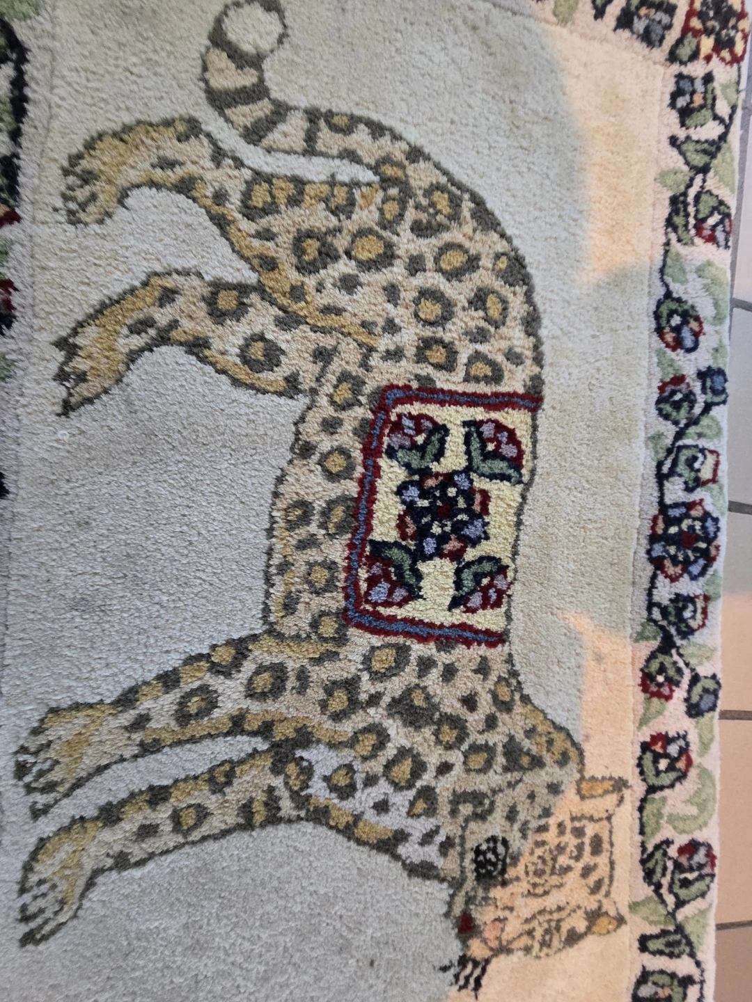 Handcrafted Wool Leopard Rug - Made in India - photo 2