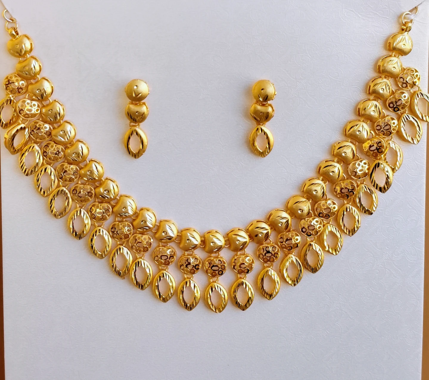 Dubai Turkish model 3 row necklace