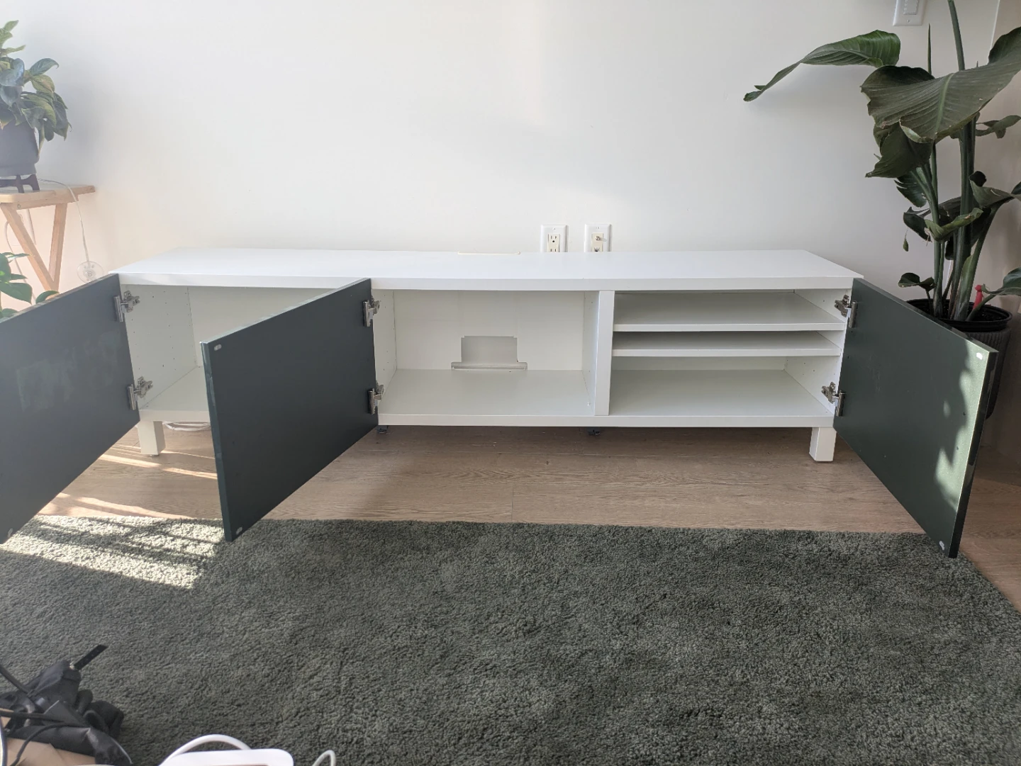 IKEA BESTÅ TV Stand – High Gloss Green & White - photo 4