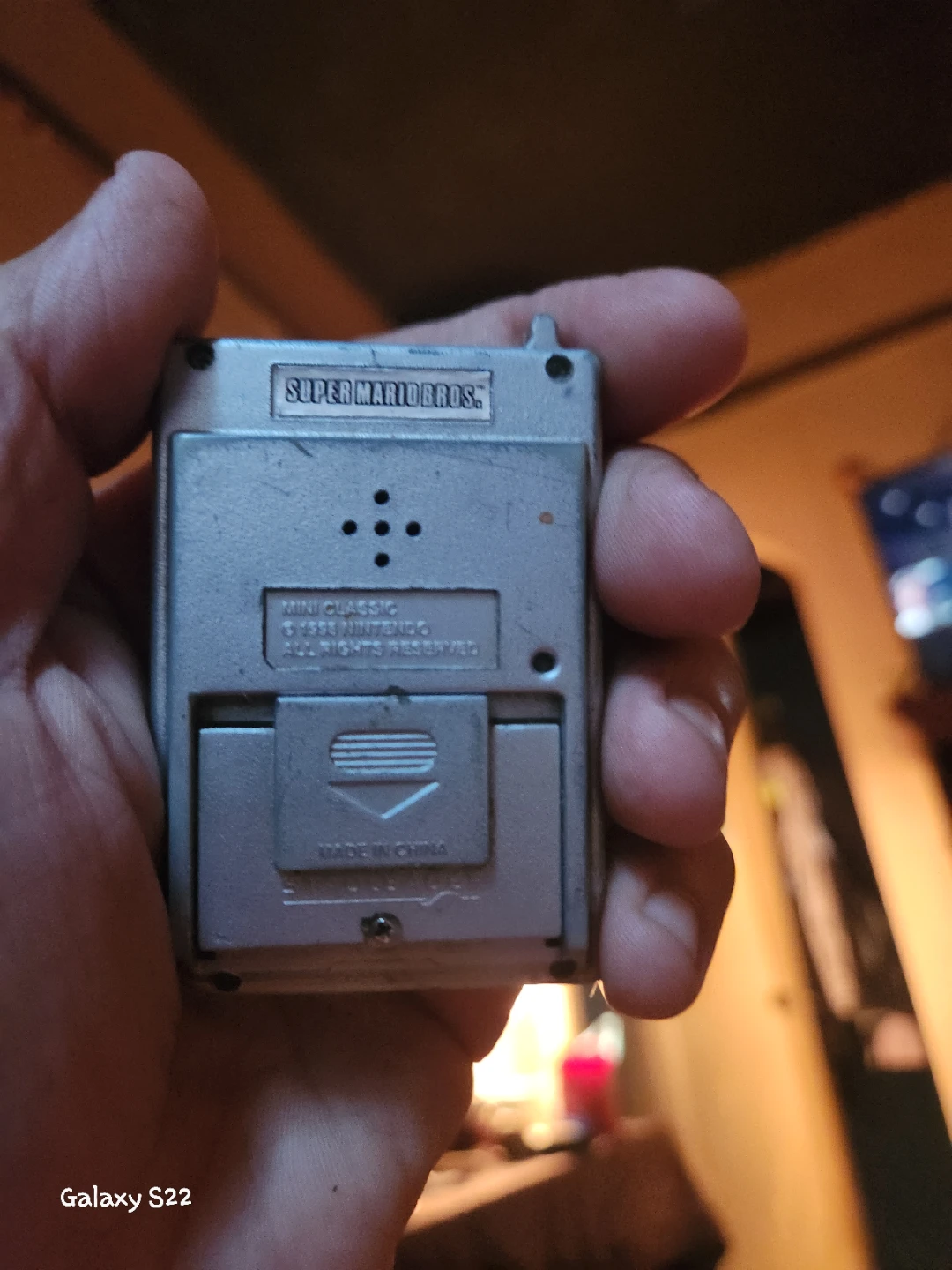 1998 Nintendo Mini Classic Super Mario Bros handheld LCD game - photo 2