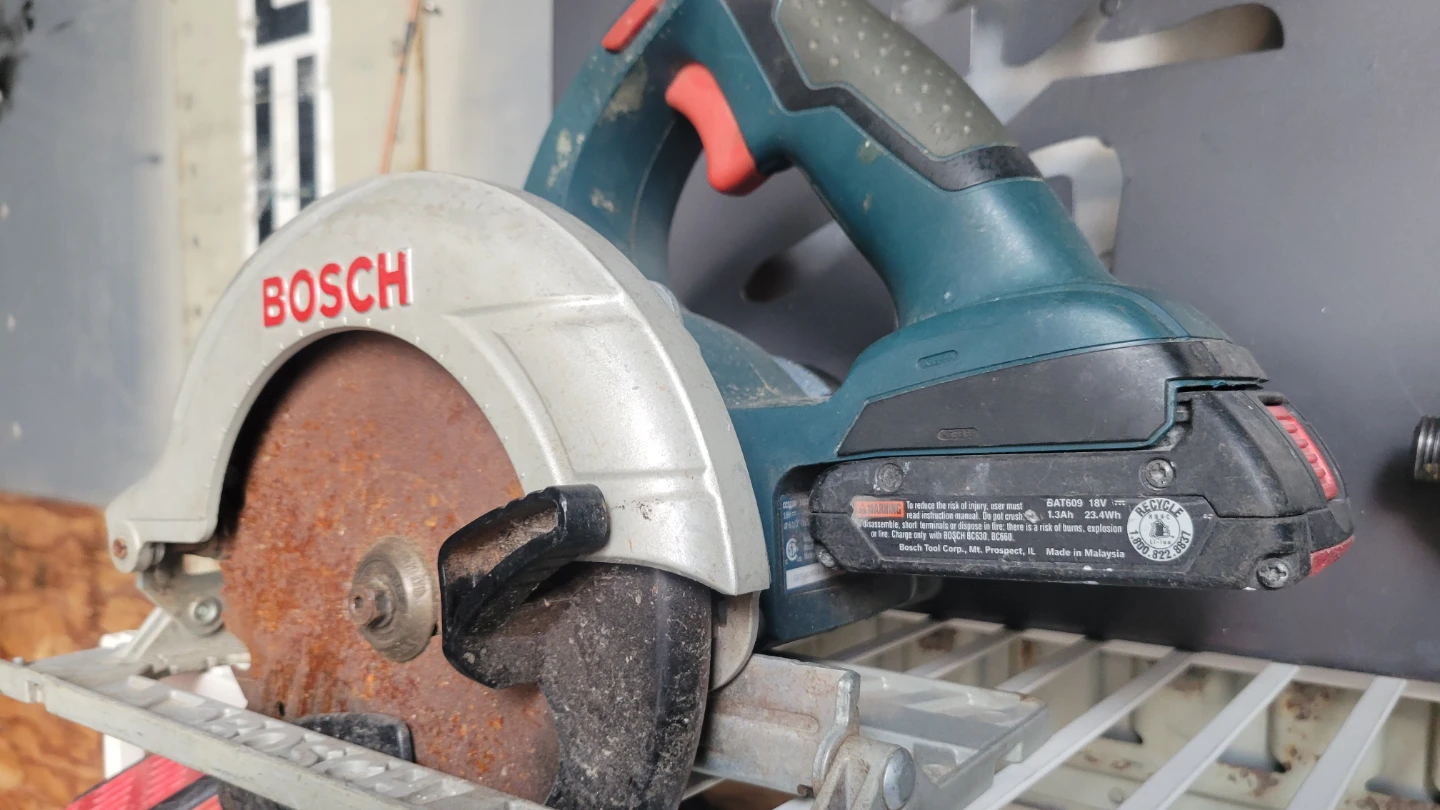 Bosch 18V Cordless Combo Kit - photo 3
