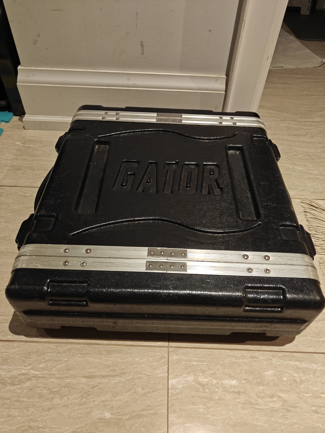Gator 2U shallow rack case