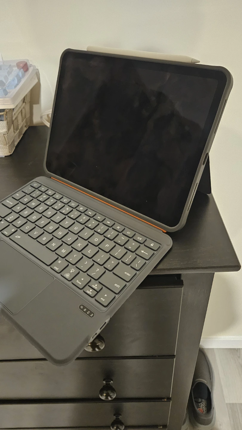 IPad Air 4 + Apple Pencil + Keyboard case - photo 2