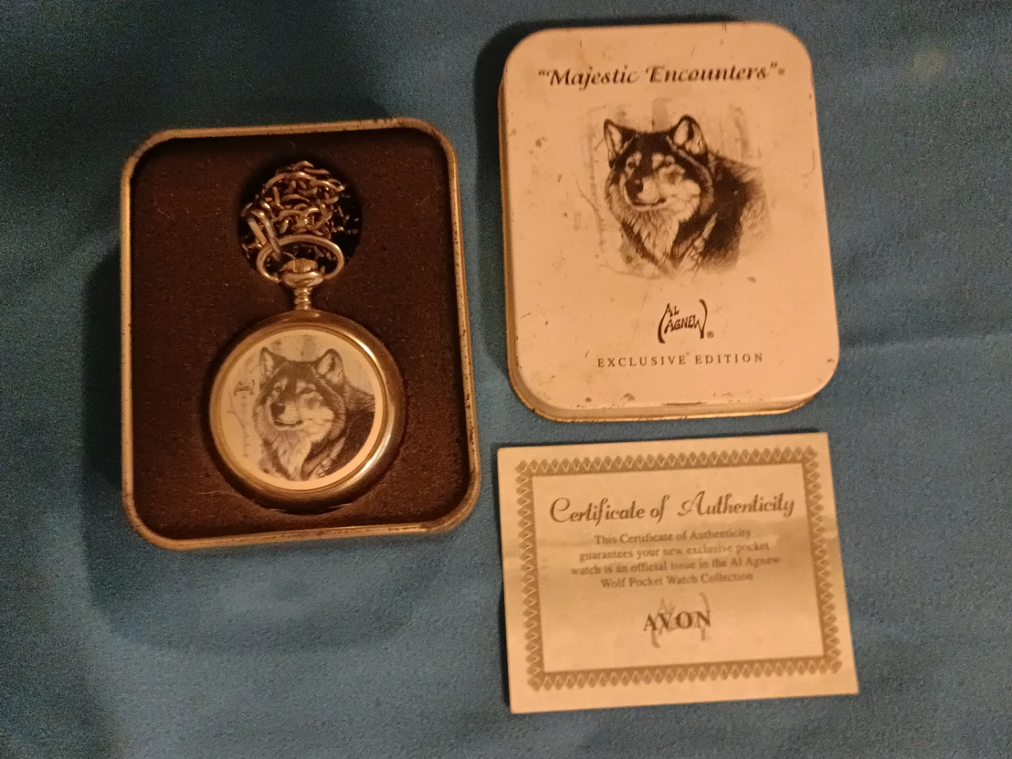 Avon Wolf Pocket Watch "Majestic Encounters" Exclusive Edition
