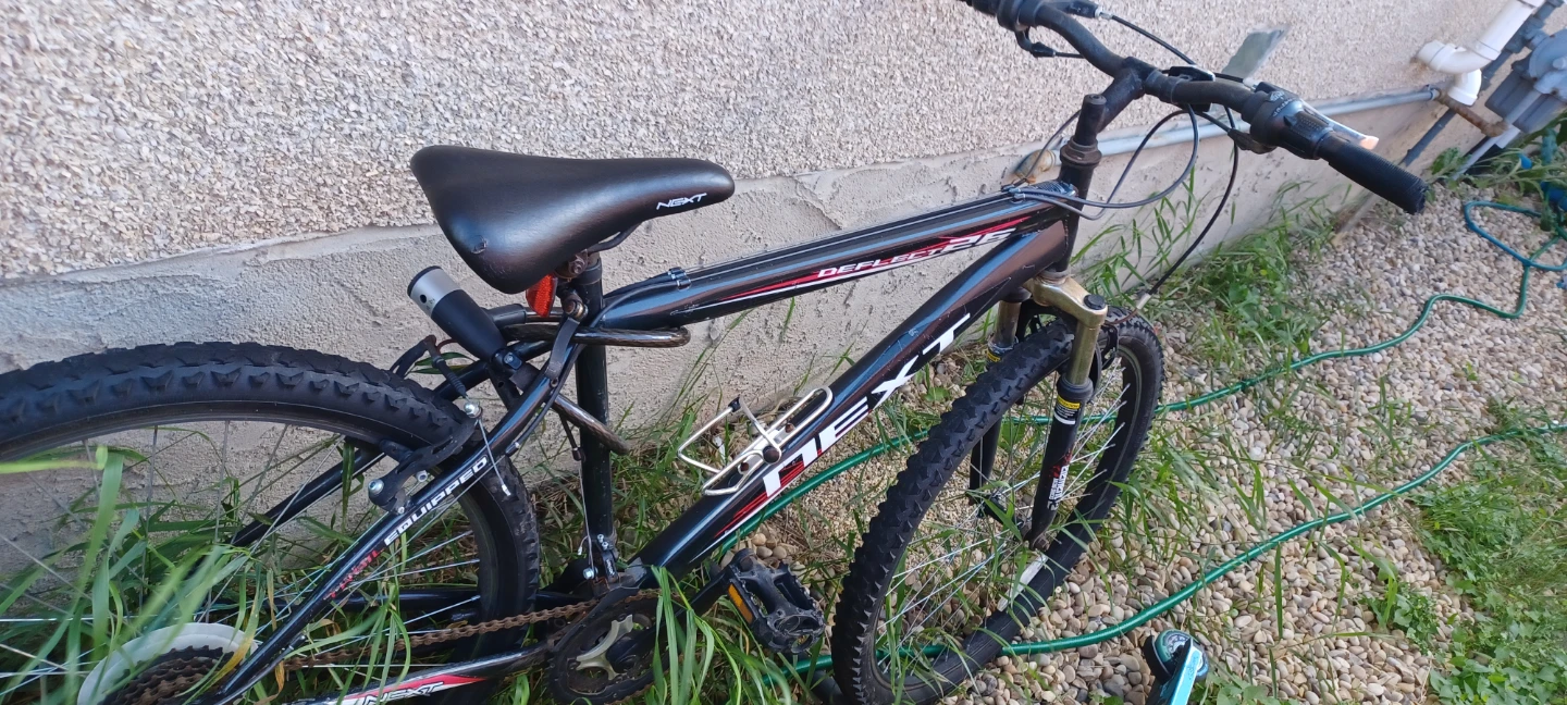NEXT Deflecter 26" Mountain Bike