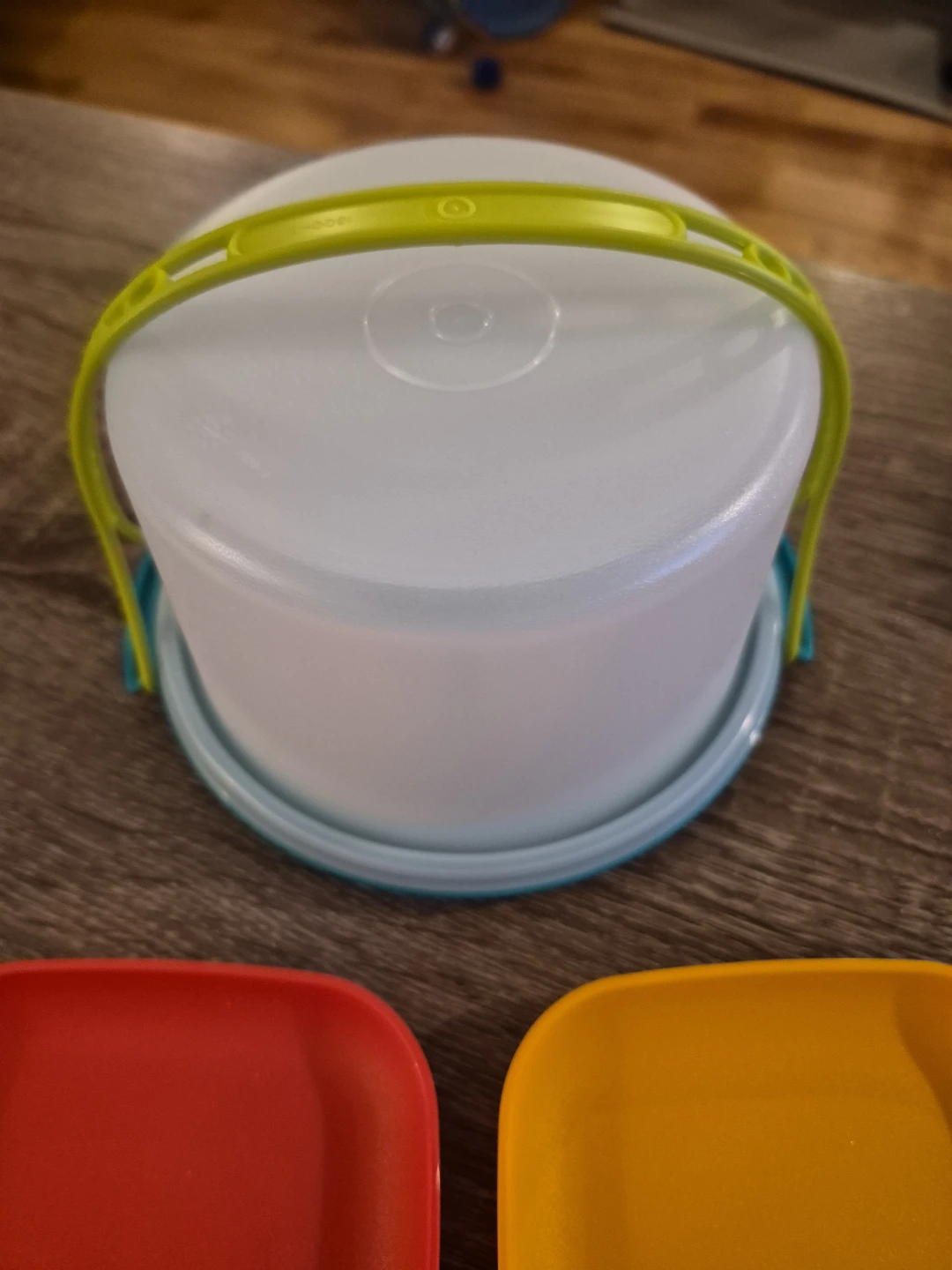 Tupperware Mini Cake Taker with Plates - photo 2