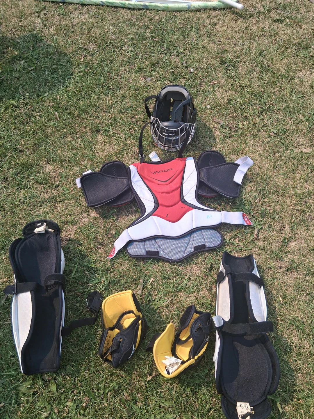 Bauer Hockey Gear Set - photo 2