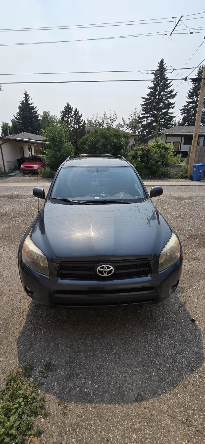 2008 Toyota RAV4 Sport - photo 2