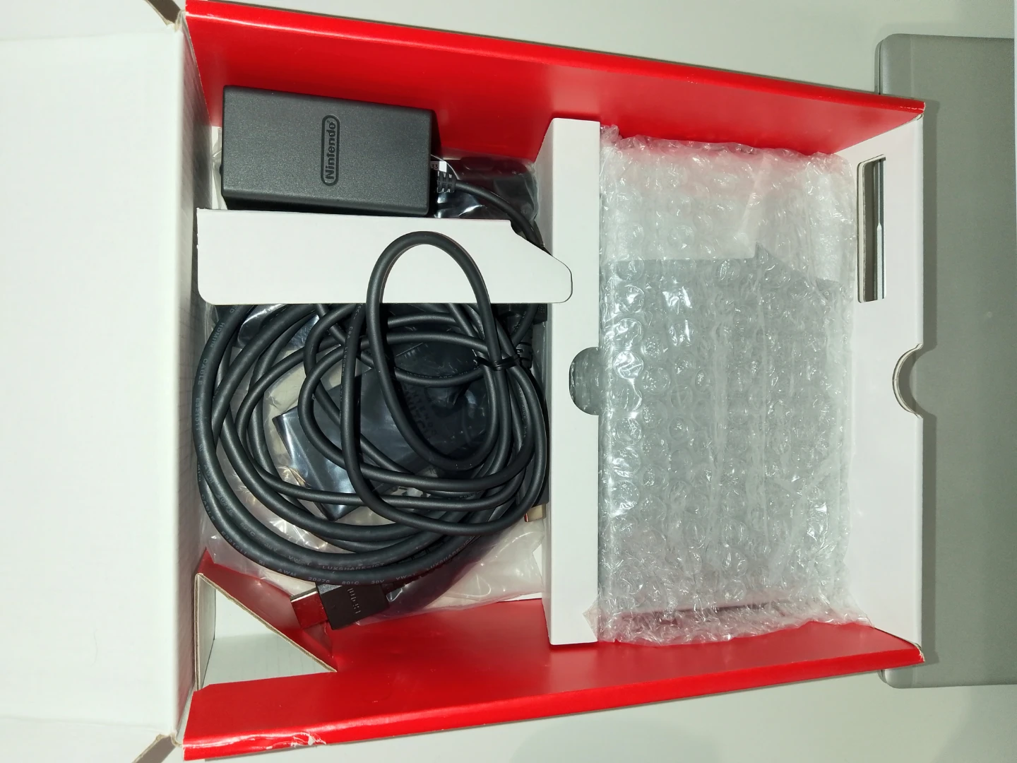 Nintendo Switch with Mario 3D World & Controllers - photo 4