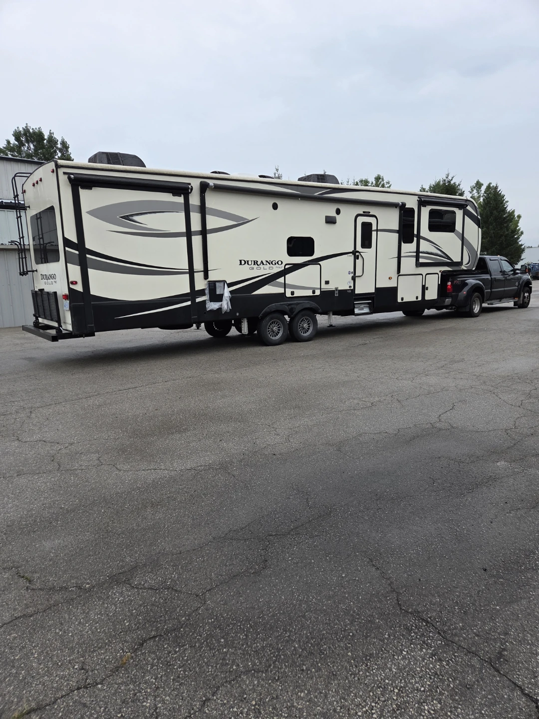Trailor and Truck will sell trailor separately